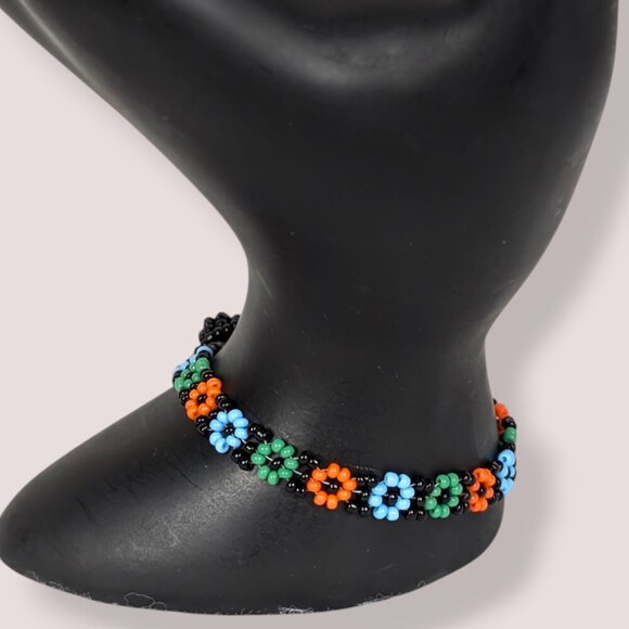(2/$20) V. Floral Seed Bead Bracelet - Picture 1 of 5